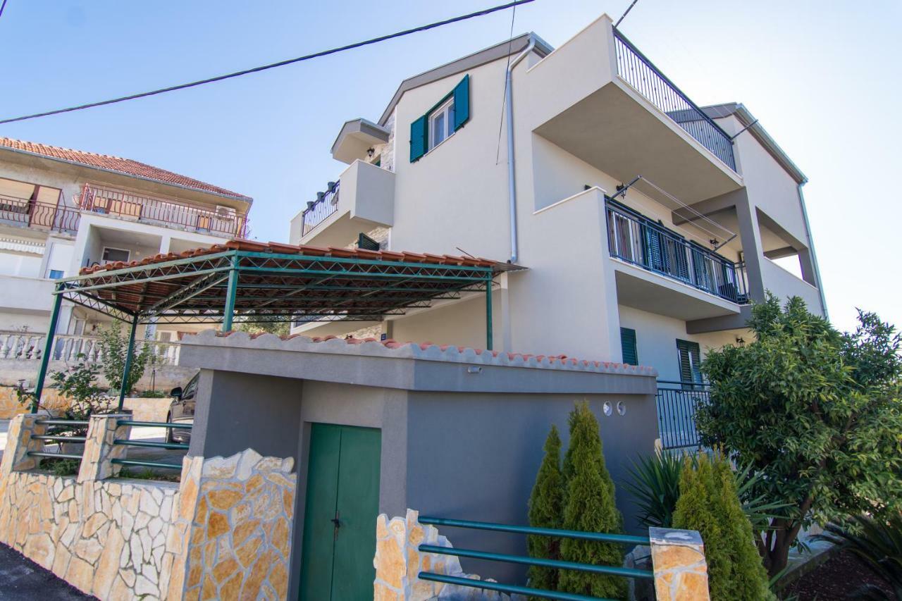 Apartmani Mm Trogir Exterior photo